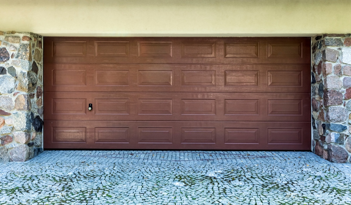Energy-efficient materials for garage door