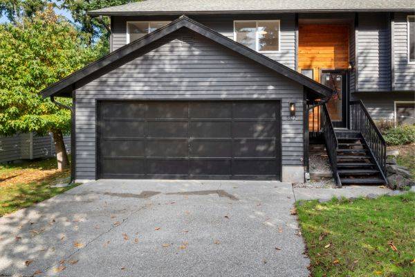 residential-insulated-garage-doors-edmonton residential insulated garage doors edmonton